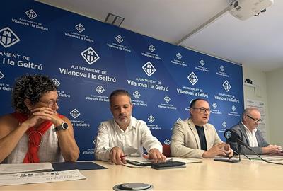 Roda de premsa del goven de Vilanova per valorar el ple municipal. EIX